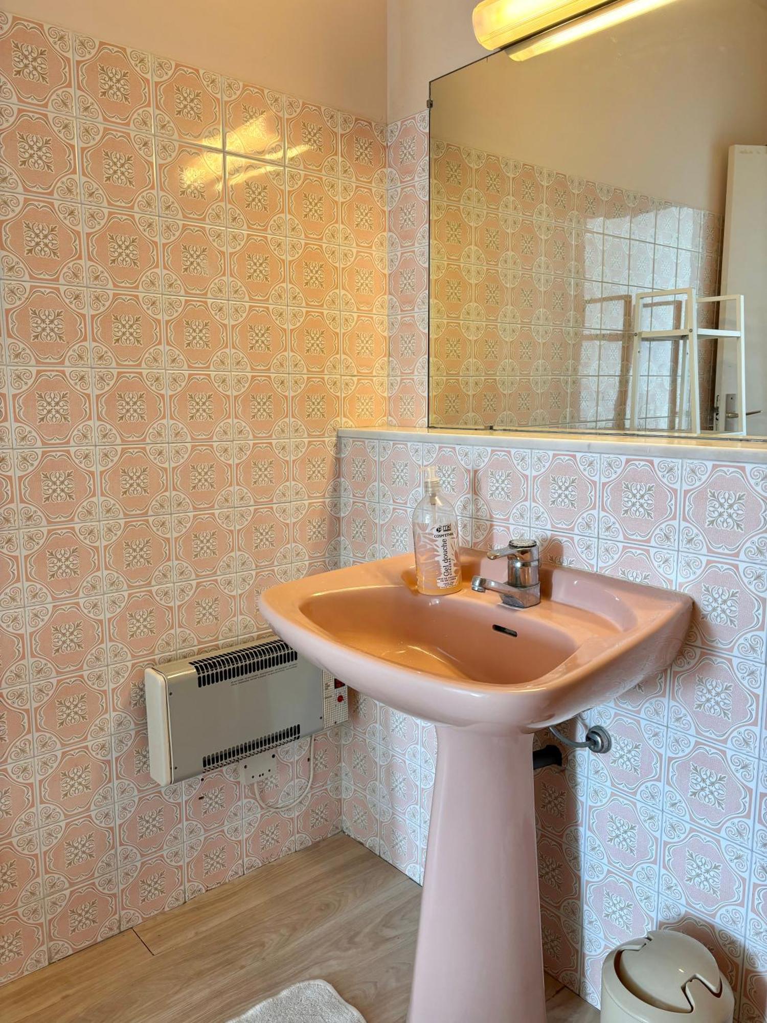 French Riviera Apartment With Swimming Pool And Free Parking Near Monaco Roquebrune-Cap-Martin Kültér fotó