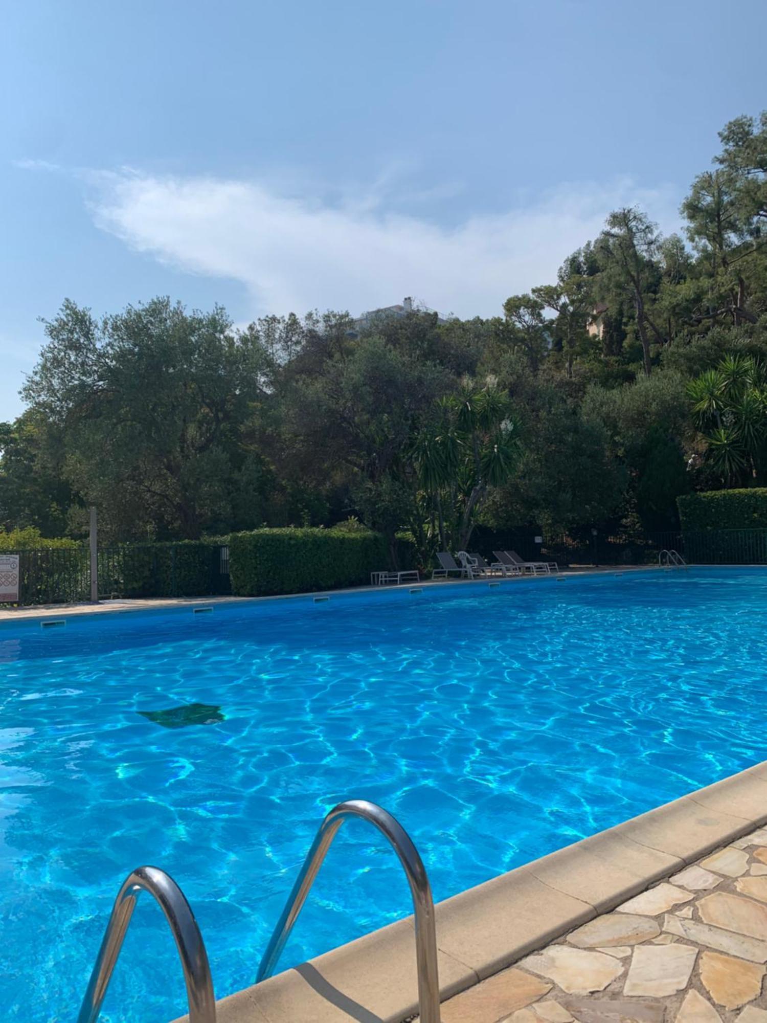 French Riviera Apartment With Swimming Pool And Free Parking Near Monaco Roquebrune-Cap-Martin Kültér fotó